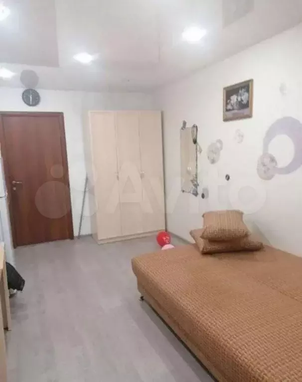 Комната 18 м в 4-к., 3/5 эт. - Фото 0