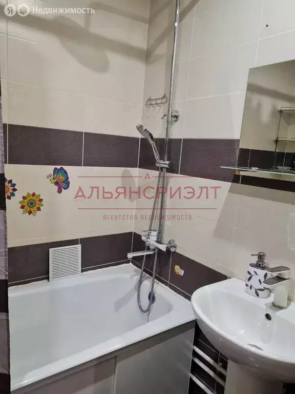 Квартира-студия: Новосибирск, улица Николая Грицюка, 1 (29 м) - Фото 1