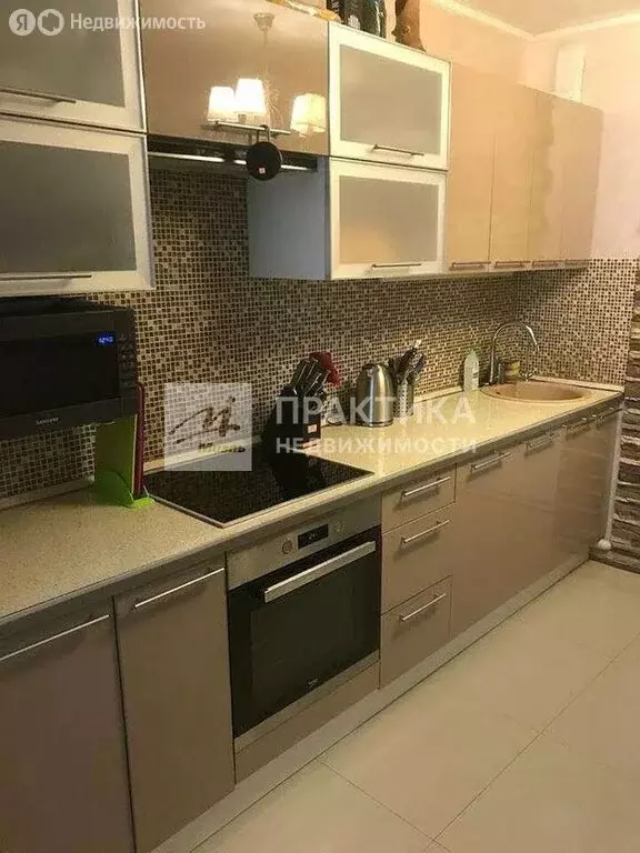 2-комнатная квартира: Балашиха, улица Дмитриева, 12 (57 м) - Фото 1