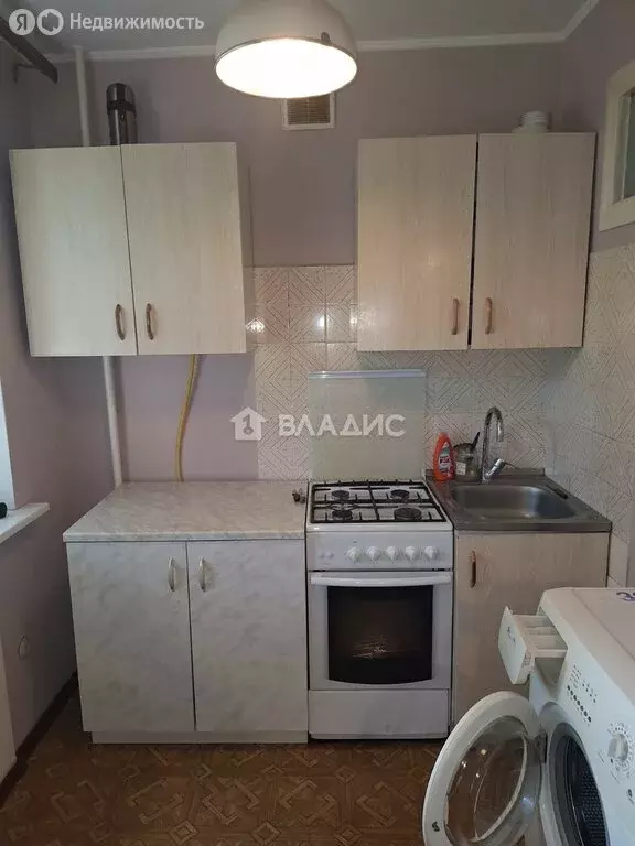 3-комнатная квартира: Лесной, улица Гагарина, 8А (51 м) - Фото 1