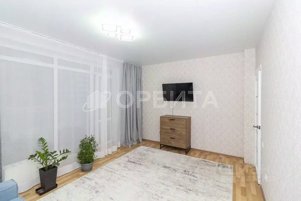 2-к кв. Тюменская область, Тюмень ул. Александра Протозанова, 16к1 ... - Фото 2