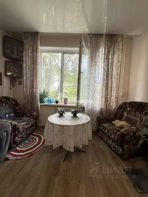 2-к кв. Хакасия, Абакан Хакасская ул., 17 (50.1 м) - Фото 1