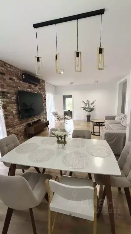 Дом в Красноярский край, Сосновоборск 30-й мкр, 46 (160 м) - Фото 1