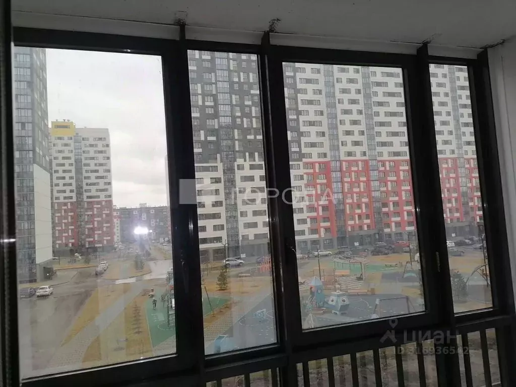 1-к кв. Новосибирская область, Новосибирск Спортивная ул., 43 (36.9 м) - Фото 0