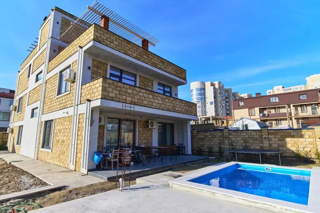 Дом в Севастополь ул. Героев Бреста, 98А (535 м) - Фото 2