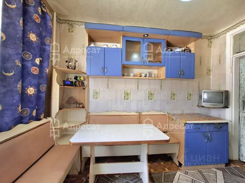 3-к кв. Волгоградская область, Волгоград ул. Лодыгина, 5 (68.9 м) - Фото 1