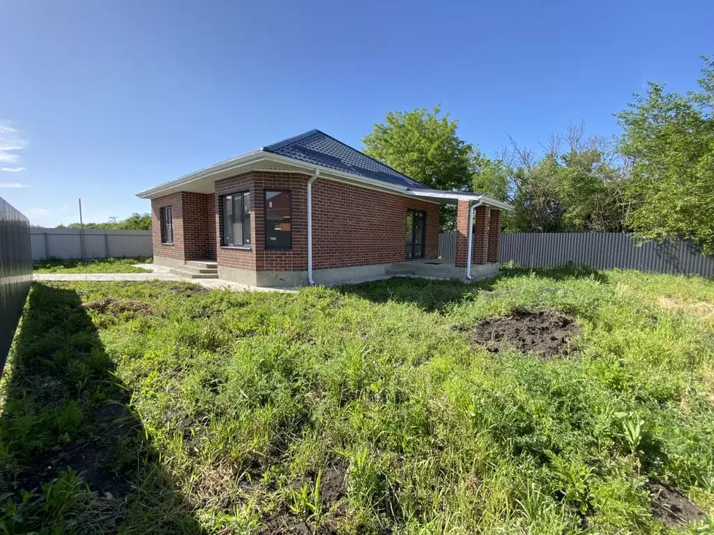 Дом в Краснодарский край, Динской район, Новотитаровская ст-ца ул. ... - Фото 1