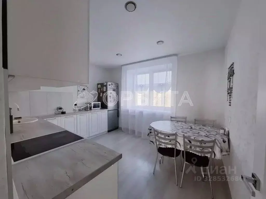 3-к кв. Тюменская область, Тюмень ул. Михаила Сперанского, 19 (71.8 м) - Фото 2