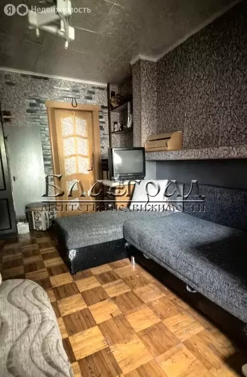 3-комнатная квартира: Челябинск, улица Агалакова, 50 (68 м) - Фото 0