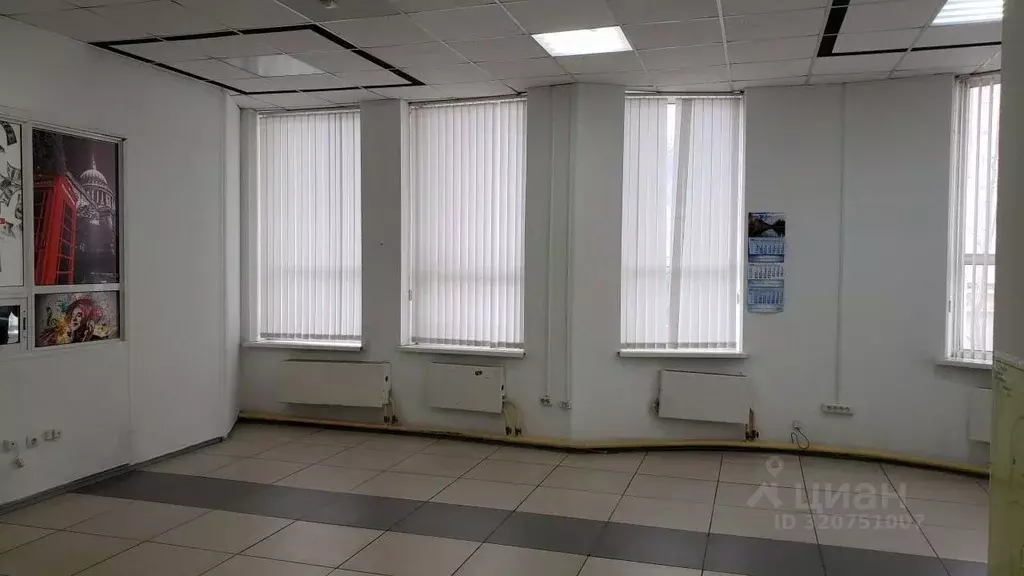 Помещение свободного назначения в Саха (Якутия), Якутск ул. Павлика ... - Фото 0
