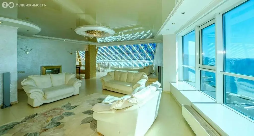 Квартира-студия: Ялта, улица Гоголя, 4 (231 м) - Фото 1