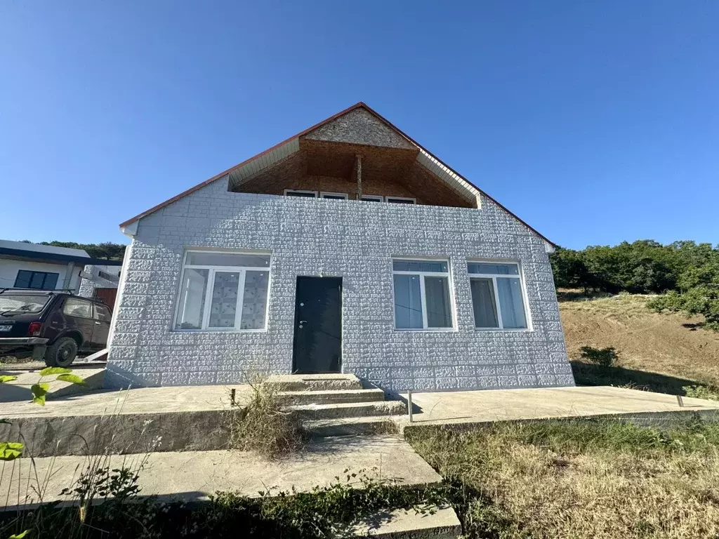 Дом в Крым, Алушта муниципальный округ, с. Лучистое ул. Шоссейная (165 ... - Фото 1