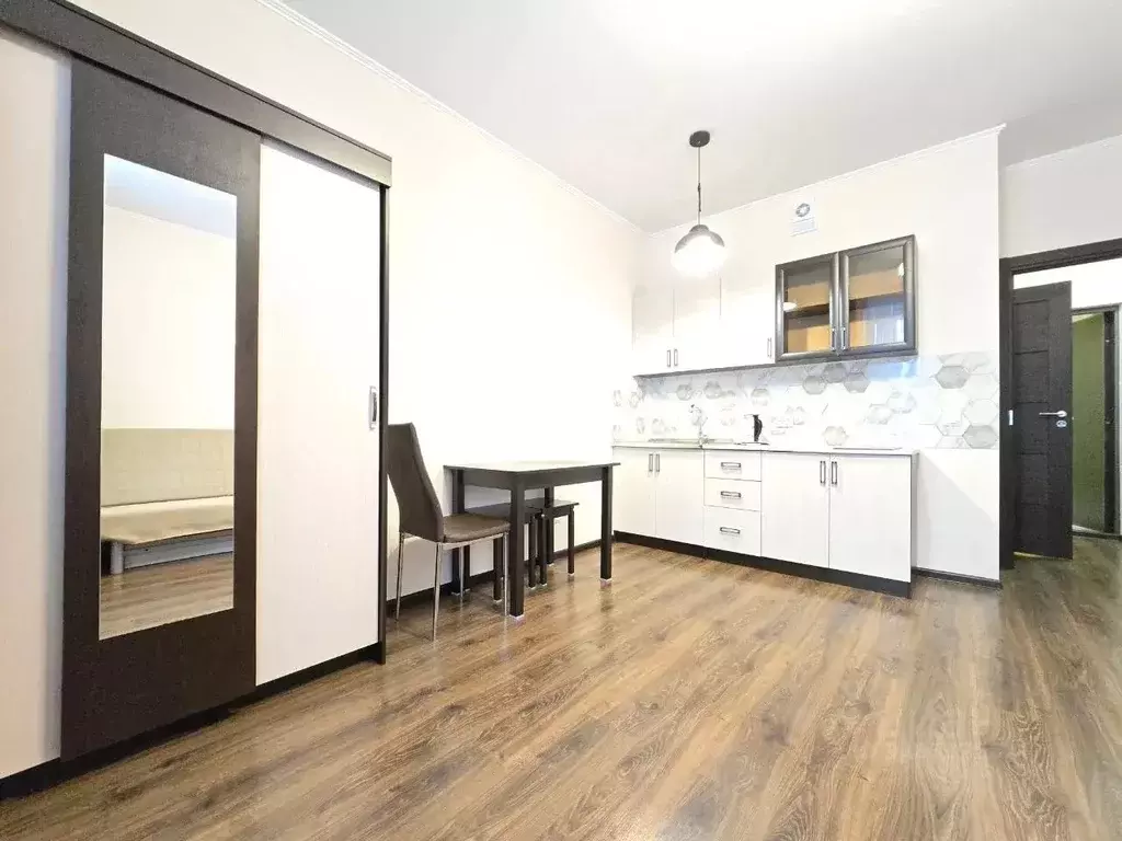 Студия Ленинградская область, Мурино Всеволожский район, бул. ... - Фото 1