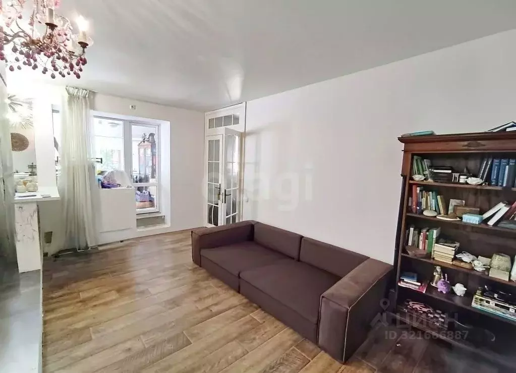 2-к кв. Крым, Симферополь ул. Гагарина (44.1 м) - Фото 0