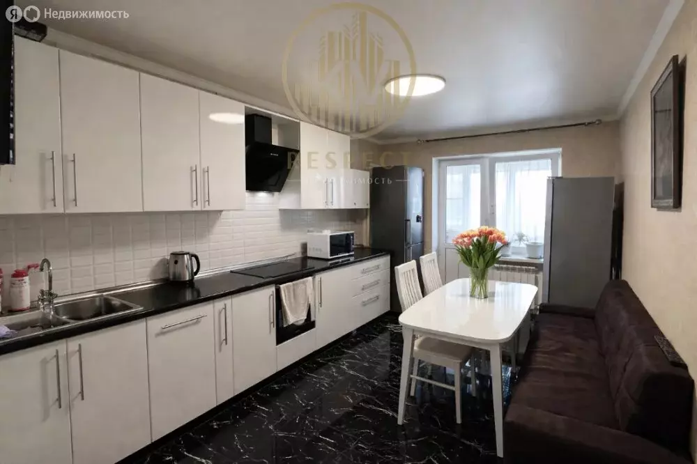 3-комнатная квартира: Пятигорск, проспект 40 лет Октября, 58Б (95.5 м) - Фото 1