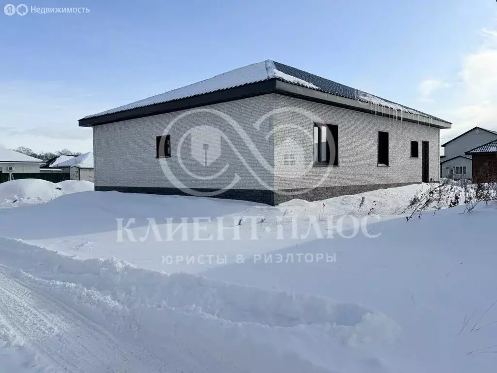 Дом в село Новотроицкое, Полевая улица (120 м) - Фото 1