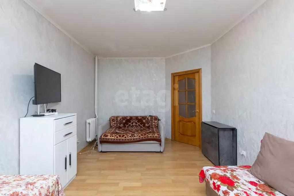 1-к кв. Тюменская область, Тюмень ул. Домостроителей, 34 (43.6 м) - Фото 1