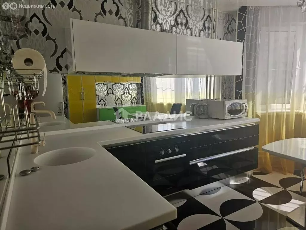 3-комнатная квартира: Москва, улица Ухтомского Ополчения, 2 (75.5 м) - Фото 1