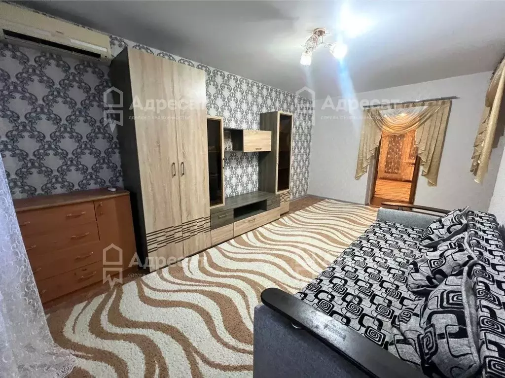 3-к кв. Волгоградская область, Волгоград ул. Николая Отрады, 1А (65.0 ... - Фото 1