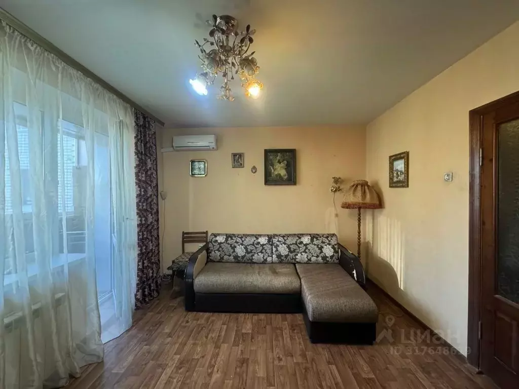 3-к кв. Волгоградская область, Волгоград Голубинская ул., 8 (61.2 м) - Фото 0