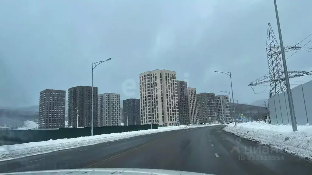 Студия Сахалинская область, Южно-Сахалинск ул. Имени Владимира ... - Фото 1