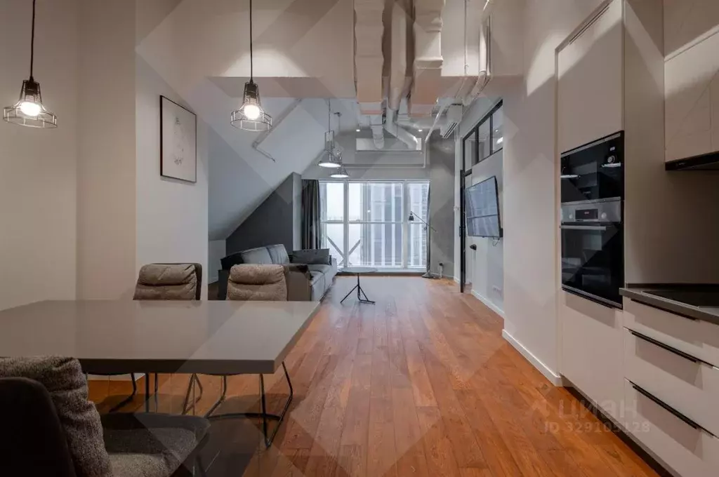 2-к кв. Москва 1-й Красногвардейский проезд, 15 (76.7 м) - Фото 1