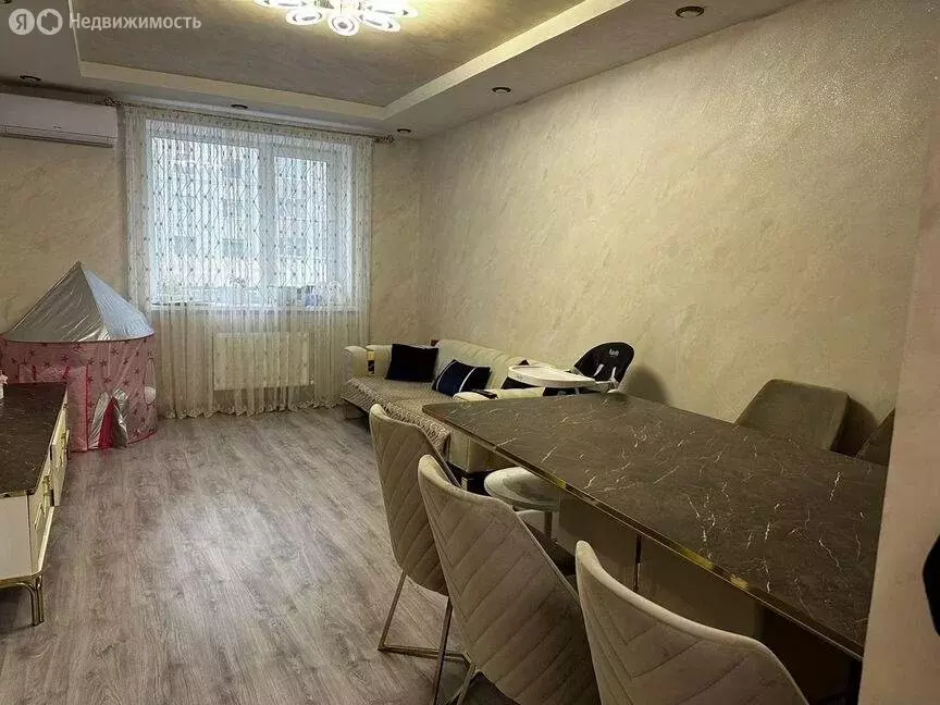 3-комнатная квартира: Ставрополь, улица Рогожникова, 27 (76 м) - Фото 1