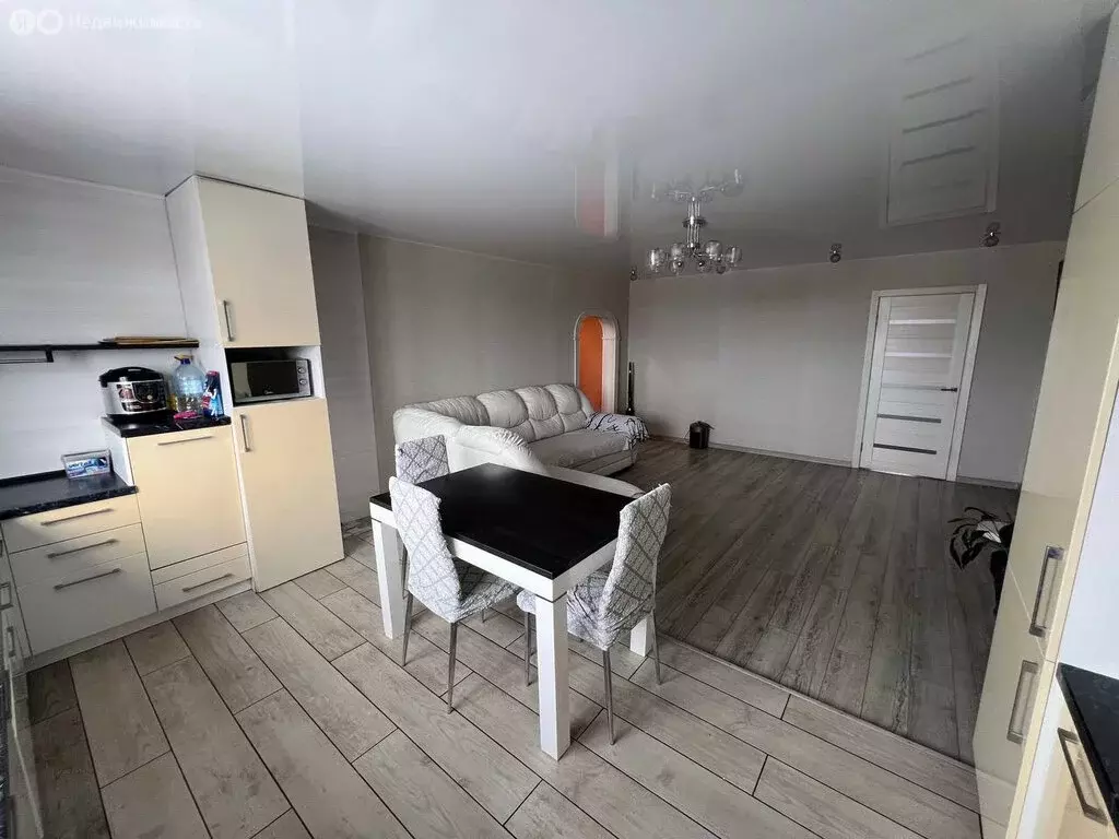 4-комнатная квартира: Челябинск, Комсомольский проспект, 60А (96.5 м) - Фото 2