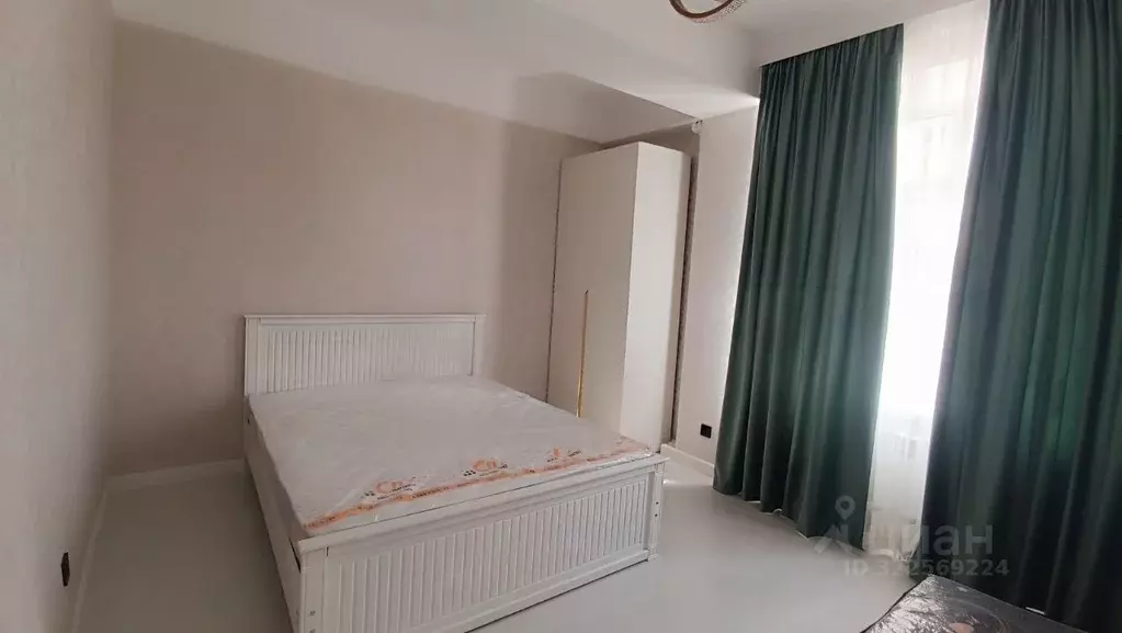2-к кв. Дагестан, Каспийск просп. Акулиничева, 5 (65.0 м) - Фото 0