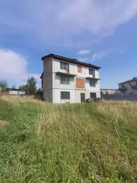 Дом в Красноярский край, Красноярск Ясная ул. (300 м) - Фото 1