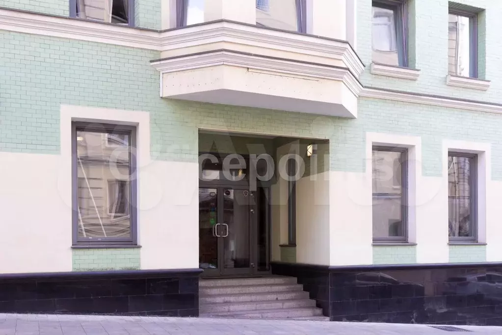 Офис 139.9 кв.м - Фото 1