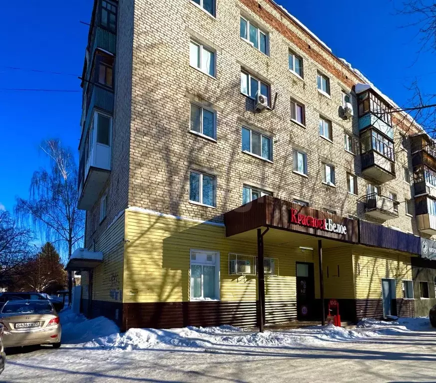 Торговая площадь в Тюменская область, Тюмень Барнаульская ул., 40 (130 ... - Фото 1
