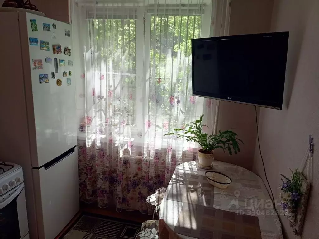 2-к кв. Волгоградская область, Волгоград Краснополянская ул., 22 (44.5 ... - Фото 2