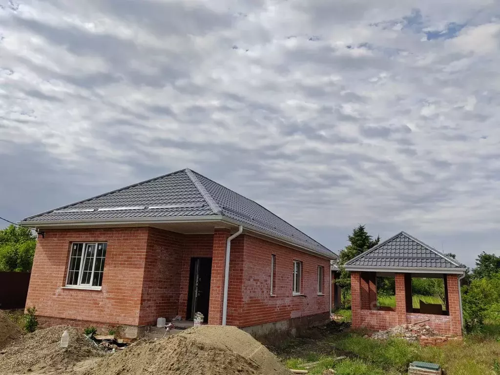 Дом в Краснодарский край, Красноармейский район, Новомышастовское ... - Фото 0