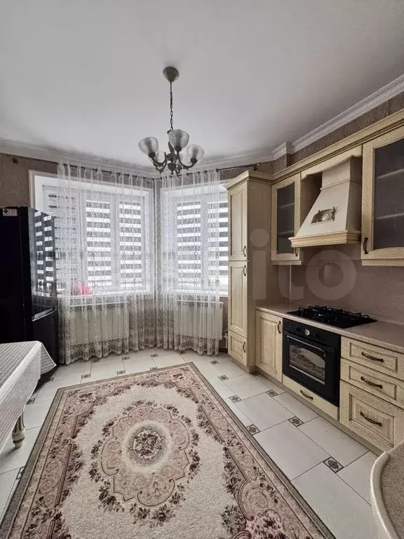 2-к. квартира, 70 м, 3/3 эт. - Фото 0