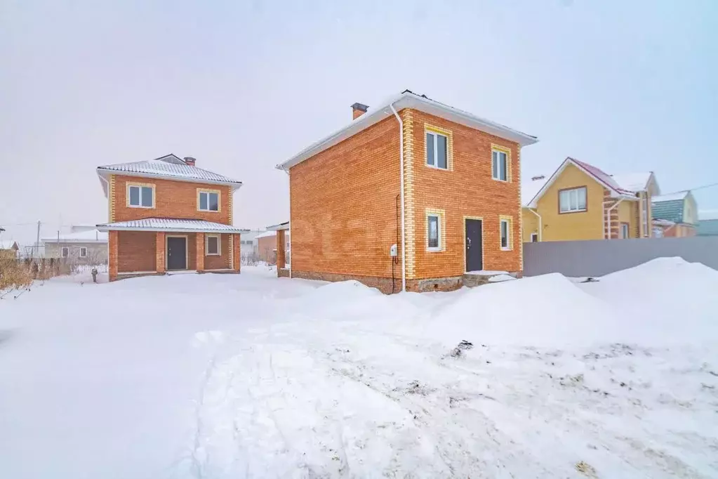 Дом в Омская область, Омский район, с. Дружино ул. Вишневая, 8 (140 м) - Фото 0