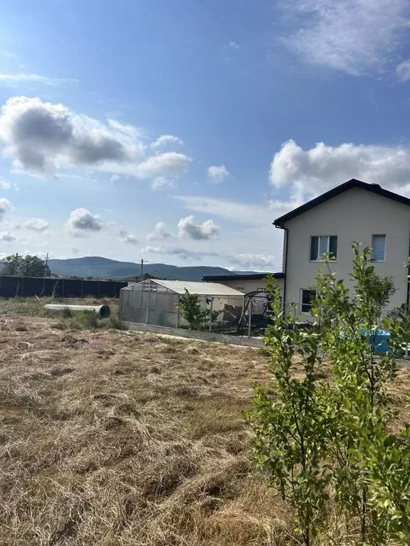 Участок в Севастополь с. Орлиное, ул. Родниковская (6.5 сот.) - Фото 1