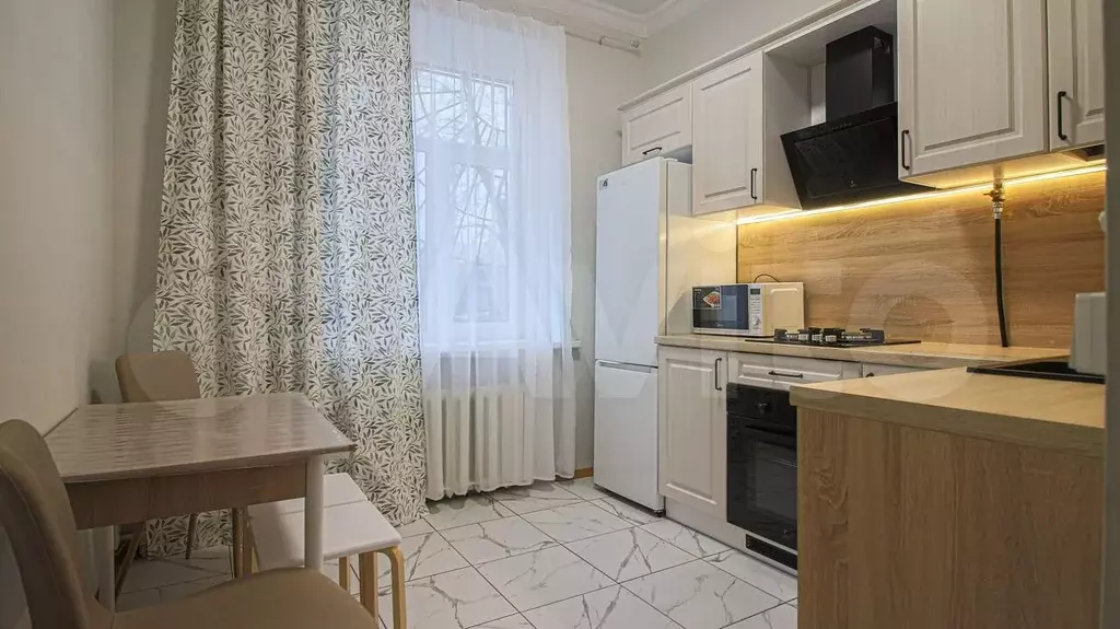 2-к. квартира, 60 м, 1/4 эт. - Фото 1