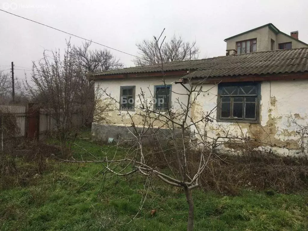 Дом в Старый Крым, улица Спартака (68.6 м) - Фото 1