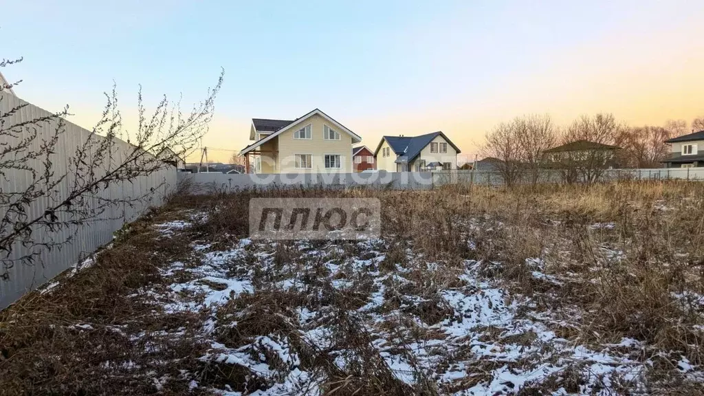 Участок в Московская область, Ленинский городской округ, с. Остров ул. ... - Фото 1