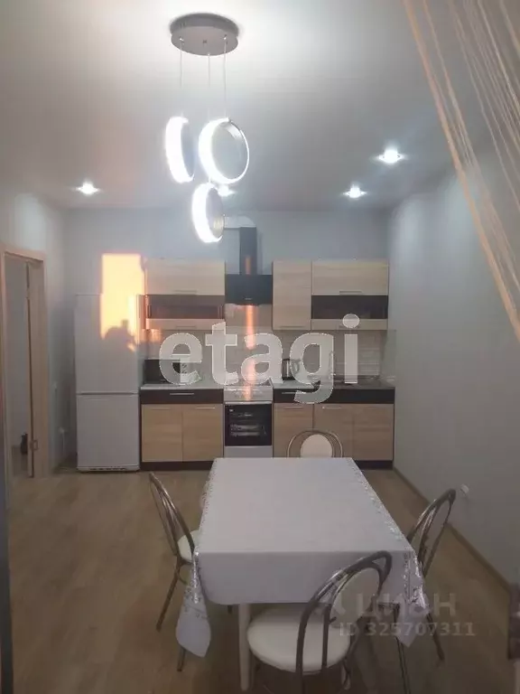 2-к кв. Тюменская область, Тобольск Центральный мкр, 27 (59.8 м) - Фото 2