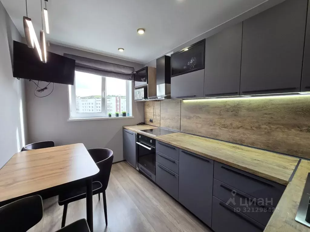 3-к кв. Мурманская область, Мурманск Гвардейская ул., 24 (62.7 м) - Фото 1