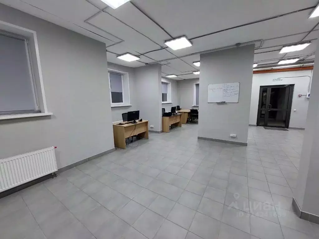 Офис в Удмуртия, Ижевск Камбарская ул., 5 (99 м) - Фото 1