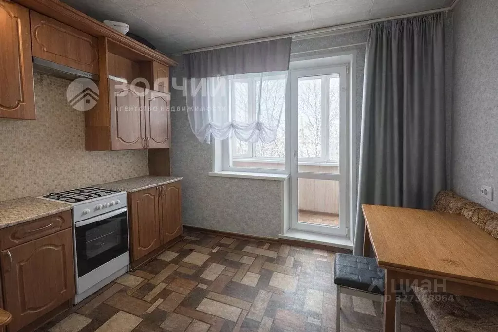 2-к кв. Чувашия, Шумерля Октябрьская ул., 16к3 (53.2 м) - Фото 1