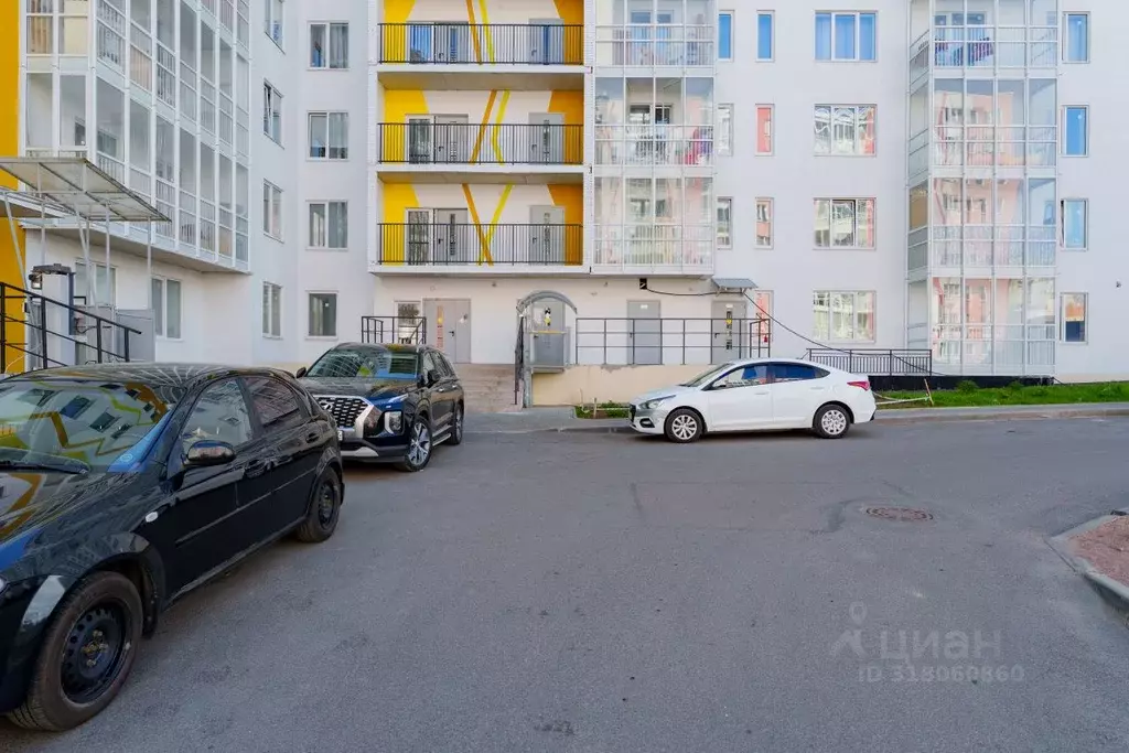 Студия Ленинградская область, Всеволожский район, пос. Бугры ул. ... - Фото 1