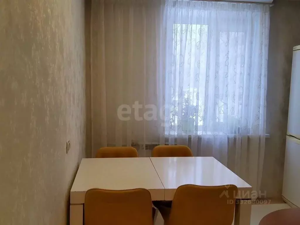 3-к кв. Коми, Сыктывкар просп. Бумажников, 36 (67.0 м) - Фото 1