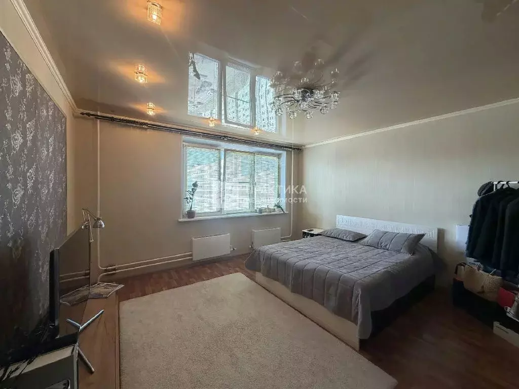 Продается 3-комнатная квартира - Фото 1