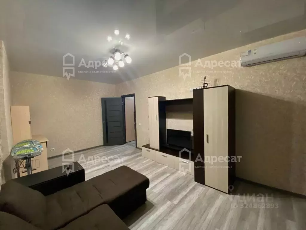 2-к кв. Волгоградская область, Волгоград ул. 50 лет Октября, 20А (60.0 ... - Фото 1