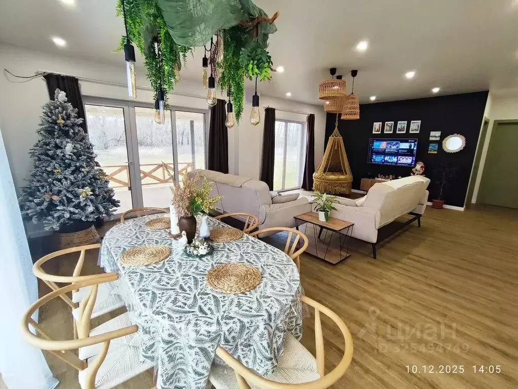 Дом в Самарская область, Ставропольский район, Ташелка с/пос, с. ... - Фото 1