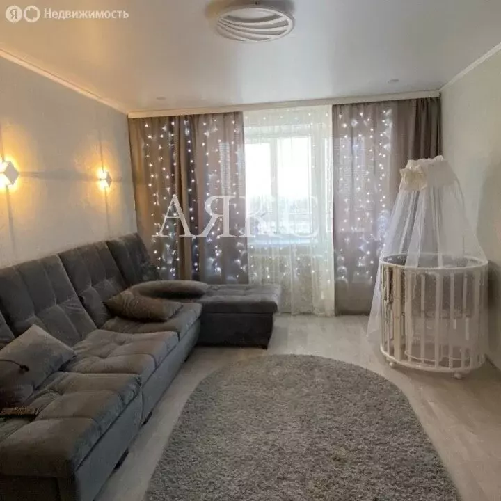 3-комнатная квартира: Ишимбай, Стахановская улица, 16 (64.6 м) - Фото 1